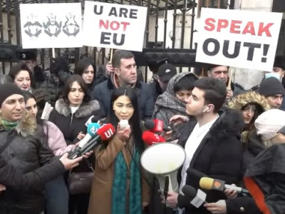 Protest being staged outside headquarters of EU Delegation to Armenia