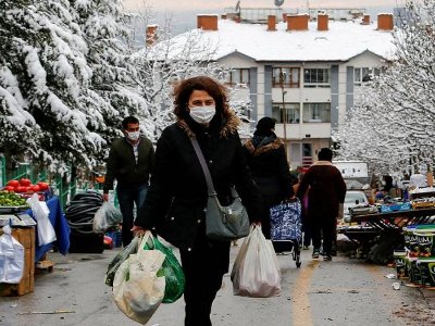 Թուրքիայի իշխանությունները ինֆլյացիայի դեմ պայքարի շրջանակներում նվազեցնում են հիմնական սննդամթերքի ԱԱՀ-ն