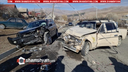 Ճամբարակում բախվել են Nissan X-Trail-ն ու ВАЗ 2106-ը. կա 8 վիրավոր