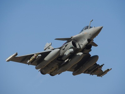 Iraq plans to buy 14 French Rafale fighter jets