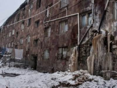 Երևանում կա ավելի քան 200 վթարային շենք, որտեղ բնակվում է ավելի քան 10,000 մարդ. Մեսրոպ Առաքելյան