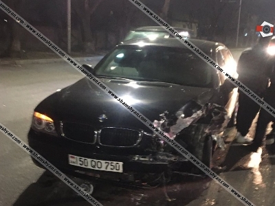 Երևանում բախվել են BMW-ն ու «ՎԱԶ 2107»-ը, կա վիրավոր. դեպքի վայրից պարեկները 3 հոգու բերման են ենթարկել