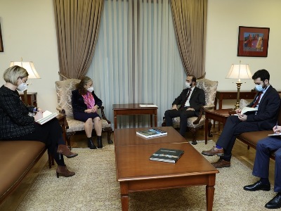 ԱԳ նախարարը ՄԱԿ-ի մշտական համակարգողի պաշտոնակատարի հետ Արցախում առաջացած հումանիտար խնդիրներն են քննարկել