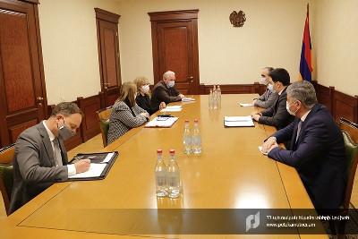 Председатель КГД и посол США в Армении обсудили совершенствование системы «Интеллектуальное управление рисками»
