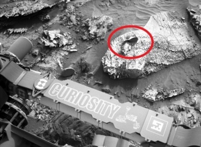 Curiosity rover discovers strange object on Mars
