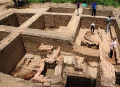 Rectangular ivory dice found during excavations in India