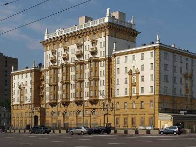 US Embassy urges Americans in Russia to consider evacuation plans
