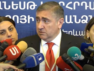 Հայաստանը պե՞տք է ճանաչի Լուգանսկի եւ Դոնեցկի անկախությունը. Արթուր Խաչատրյանի մեկնաբանությունը