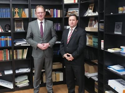 European Parliament member pledges to make efforts to bring Azerbaijan to account (PHOTOS)