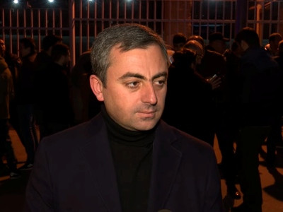 Չբողոքելն է աննորմալություն, չենք կարող անտարբեր հետեւել՝ ինչպես են ադրբեջանցիները զվարճանում Երեւանում․ Սաղաթելյան