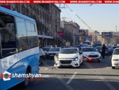 «Երեւան մոլ»-ի դիմաց բախվել են Mazda 3-ը, «ՎԱԶ 21144»-ը եւ թիվ 47 երթուղին սպասարկող միկրոավտոբուսը, կան վիրավորներ
