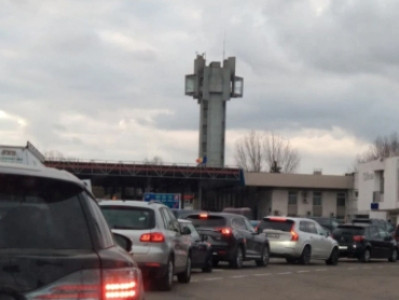 Queues formed at Moldovan-Ukrainian border checkpoints