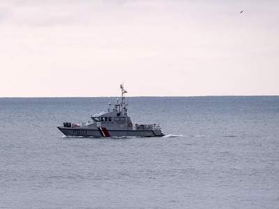 France announces interception of Russian ship in English Channel