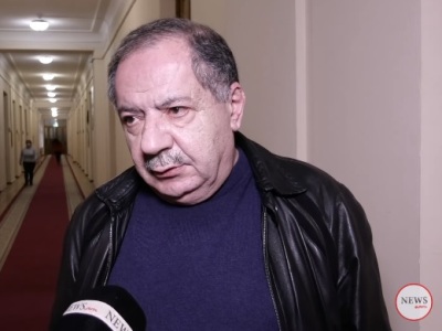 Ալիևը իր վրա ոչ միայն մատ, այլ ամեն ինչ թափ է տվել, եթե պատասխանելիք ունի, նույն ոճով թող պատասխանի նրան. Ա. Վարդանյան