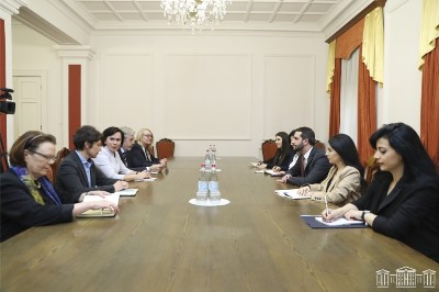 Ռուբեն Ռուբինյանը ՀՀ–ում հավատարմագրված մի խումբ դեսպանների ներկայացրել է Ադրբեջանի սադրիչ գործողություններն Արցախում