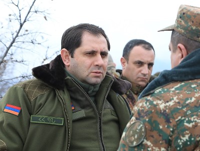 Папикян посетил  Сюник: он побывал в воинских частях, в которых зарегистрированы  инциденты со смертельным исходом