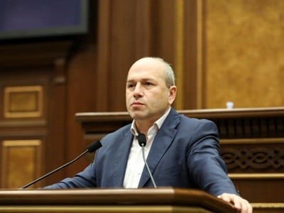 ՔՊ-ականը հայտարարեց, որ Աբգարի հայրը բայրաքթարի «դեսպան» է․ Գեղամ Նազարյանը՝ Վահագն Ալեքսանյանի մասին