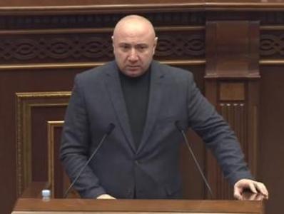 Ռուսաֆոբիան անընդունելի է. Անդրանիկ Թեւանյանն Արեւմուտքին կոչ է անում վերադառնալ իր արժեհամակարգին