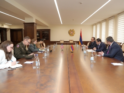 Armenia defense minister informs US ambassador on situation in Artsakh