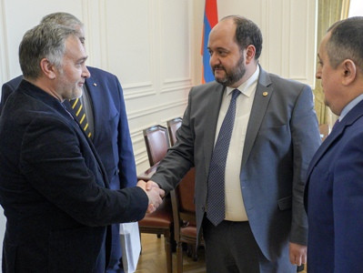 Արայիկ Հարությունյանն ընդունել է Եվրոպայի ծանրամարտի ֆեդերացիայի նախագահին և գլխավոր քարտուղարին