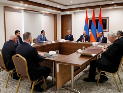 Փաշինյանը մասնակցել է արտախորհրդարանական քաղաքական ուժերի հետ համագործակցության խորհրդակցական ժողովի հերթական նիստին