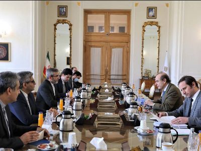 EU representative, Iran top nuclear negotiator meet in Tehran
