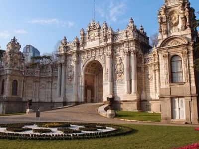 Moscow and Kiev talks to be held at Dolmabahce Palace in Istanbul
