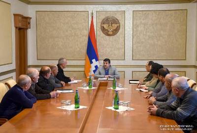 Արցախի նախագահն ընդունել է 3-րդ պատերազմում զոհված, անհայտ կորած զինծառայողների հարազատների միության անդամների