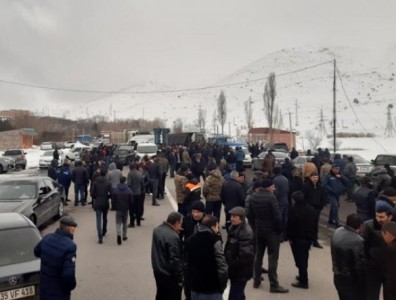 «Փաստ». Ծովագյուղյան «էպոպեայի» ակունքները. հնարավոր է անցնեն Փաշինյանի սիրած մեթոդին