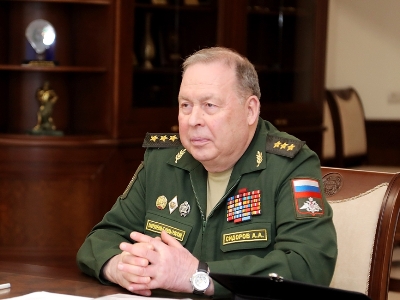 Министр обороны Армении принял начальника Объединенного штаба ОДКБ