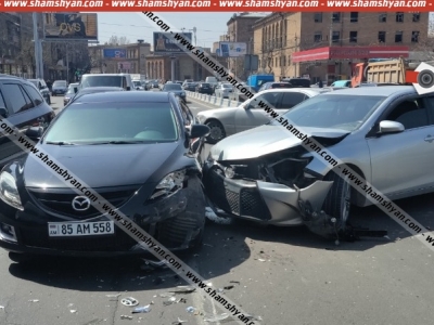 Երևանում բախվել են Toyota Camry-ն ու Mazda 6-ը. կա վիրավոր