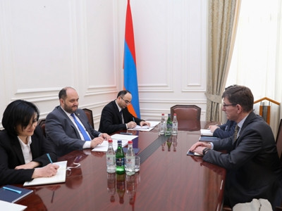 Արայիկ Հարությունյանն ընդունել է ՀՀ-ում Նիդերլանդների արտակարգ և լիազոր դեսպան Նիկոլաս Սխերմերսին
