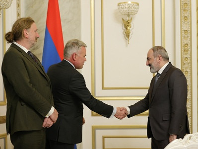Armenia PM receives delegation led by head of Great Britain-Armenia Friendship Group