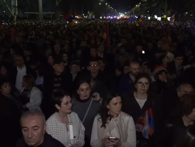 Բացառել Արցախի որեւէ կարգավիճակ Ադրբեջանի կազմում․ հանրահավաքի եզրափակիչ հայտարարությունը