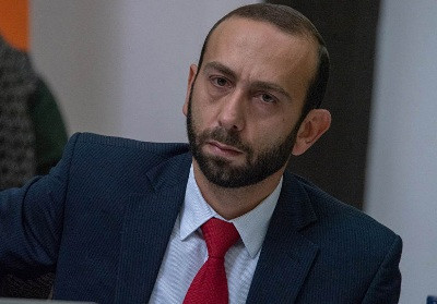 «Ժողովուրդ». Արարատ Միրզոյանի պահվածքն անհասկանալի է թիմի համար. նա մեկուսացել է