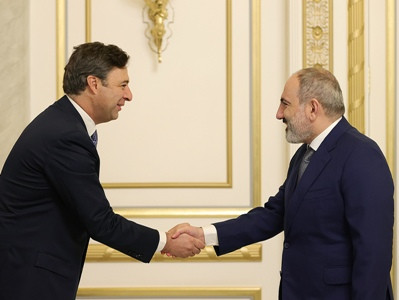 Փաշինյանն ընդունել է Մարտին Էռնեկյանին. քննարկվել են ներդրումային նոր նախագծեր