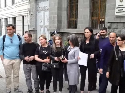 Աշխատանքներ ենք տանում, որ Ջալալ Հարությունյանին մեղադրանք առաջադրեն. Ցորի Դ-20 զորամասի զոհված զինծառայողի հարազատ