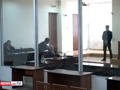 Փաստաբան Արամ Օրբելյանը լքեց նիստերի դահլիճը