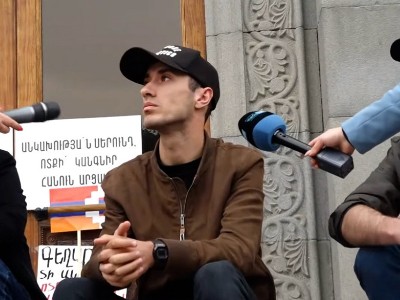 Մեզ մոտեցողներն ասում են՝ ամեն պահ պատրաստ ենք դուրս գալ փողոց, բայց X մարդու հետ չենք ուզում. հացադուլավոր երիտասարդ