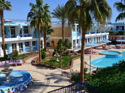 Hundreds of Egyptian hotels lose stars after official review