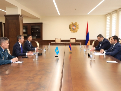 Armenian Defense Minister receives Ambassador of Kazakhstan
