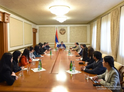 Artsakh President meets with a group of Diplomatic School students