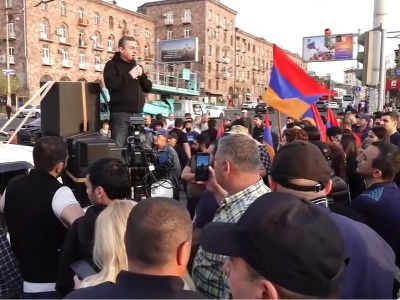 Resistance Movement holds information campaign in Yerevan