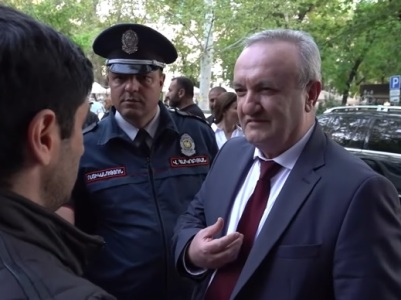«Դուք ժպիտը գողացել եք մեր երեսից». զոհվածների ծնողների և նախարար Դումանյանի միջև լեզվակռիվ սկսվեց