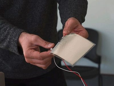 Նոր բարձրախոսը թղթի հաստություն ունի