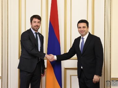 Armenia legislature speaker says Karabakh conflict settlement should include Artsakh status clarification