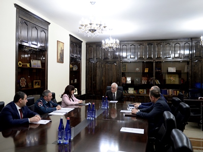 ՀՀ նախագահը քննարկում է ունեցել Շիրակի մարզային իշխանության ներկայացուցիչների հետ