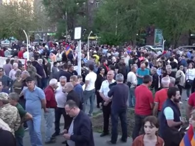 Another information march of Resistance movement starts in Yerevan