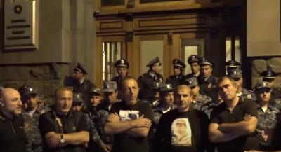 Parents of soldiers killed in 44-day war hold sit-in protest outside Prosecutor General's Office