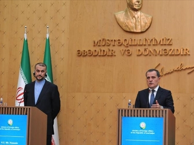Iran and Azerbaijan FMs discuss regional issues